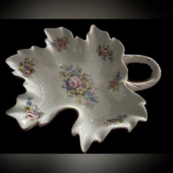 J. Godinger & Co. Antique Reflections Floral Gold Leaf Ceramic Dish - Picture 6 of 12